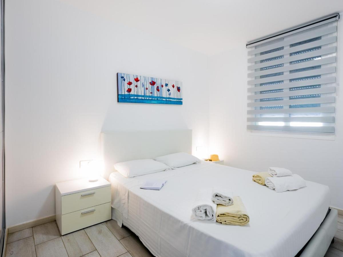 A13 Optimist Beautiful And Comfortable Playa de las Américas Eksteriør billede