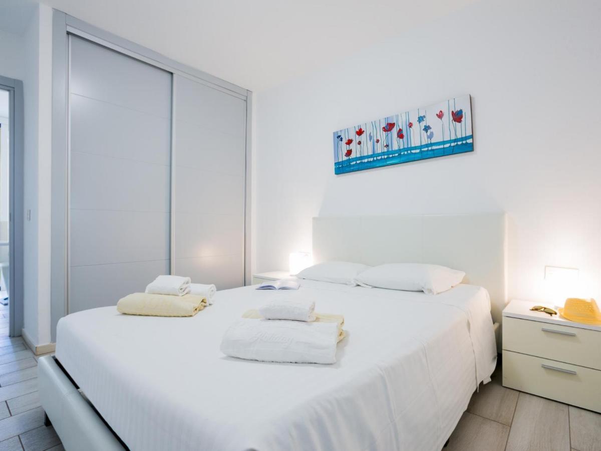 A13 Optimist Beautiful And Comfortable Playa de las Américas Eksteriør billede